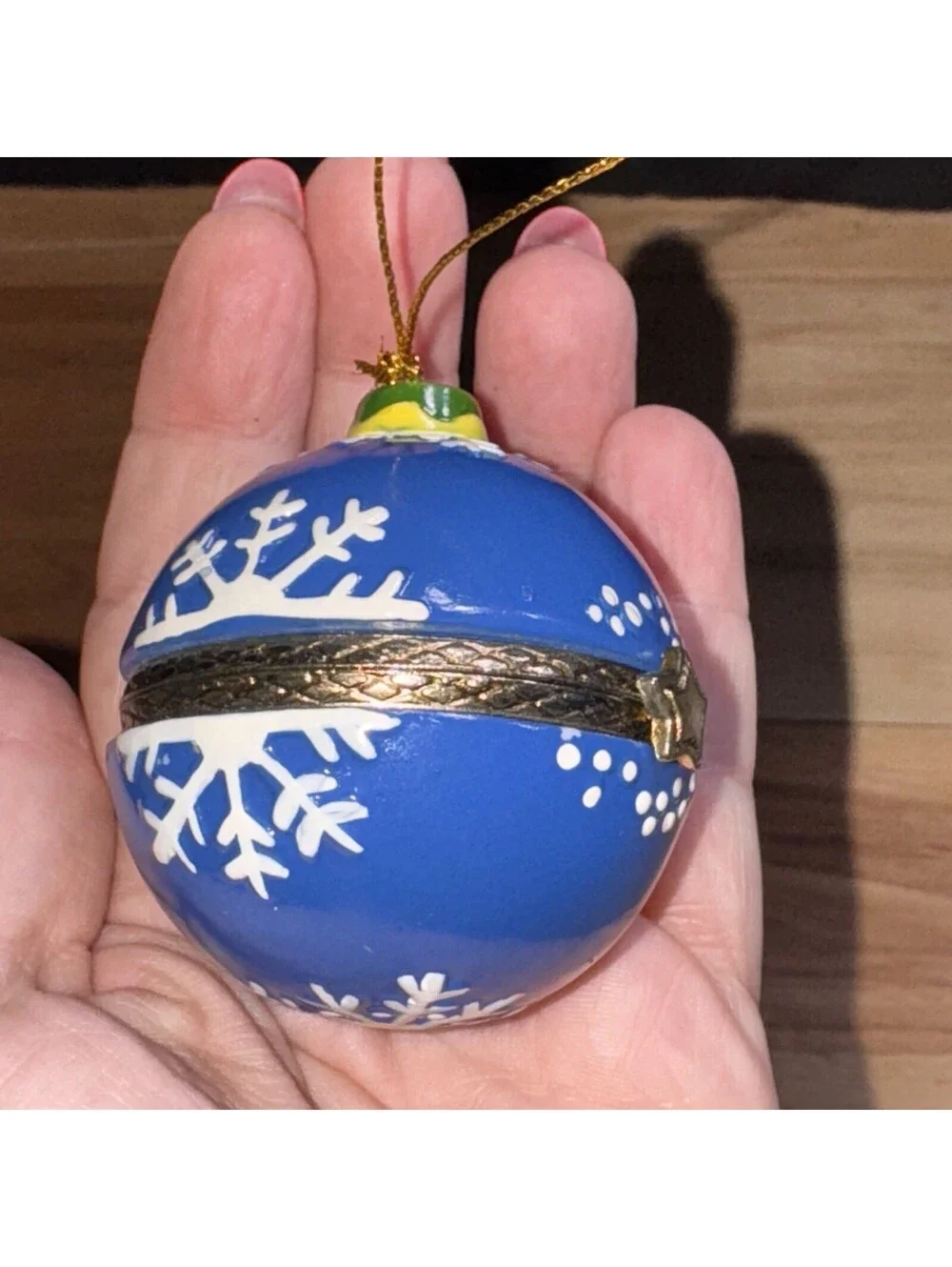 Blue Snowflake Porcelain Hinged Trinket Ornament Star Clasp Proposal Ring Box